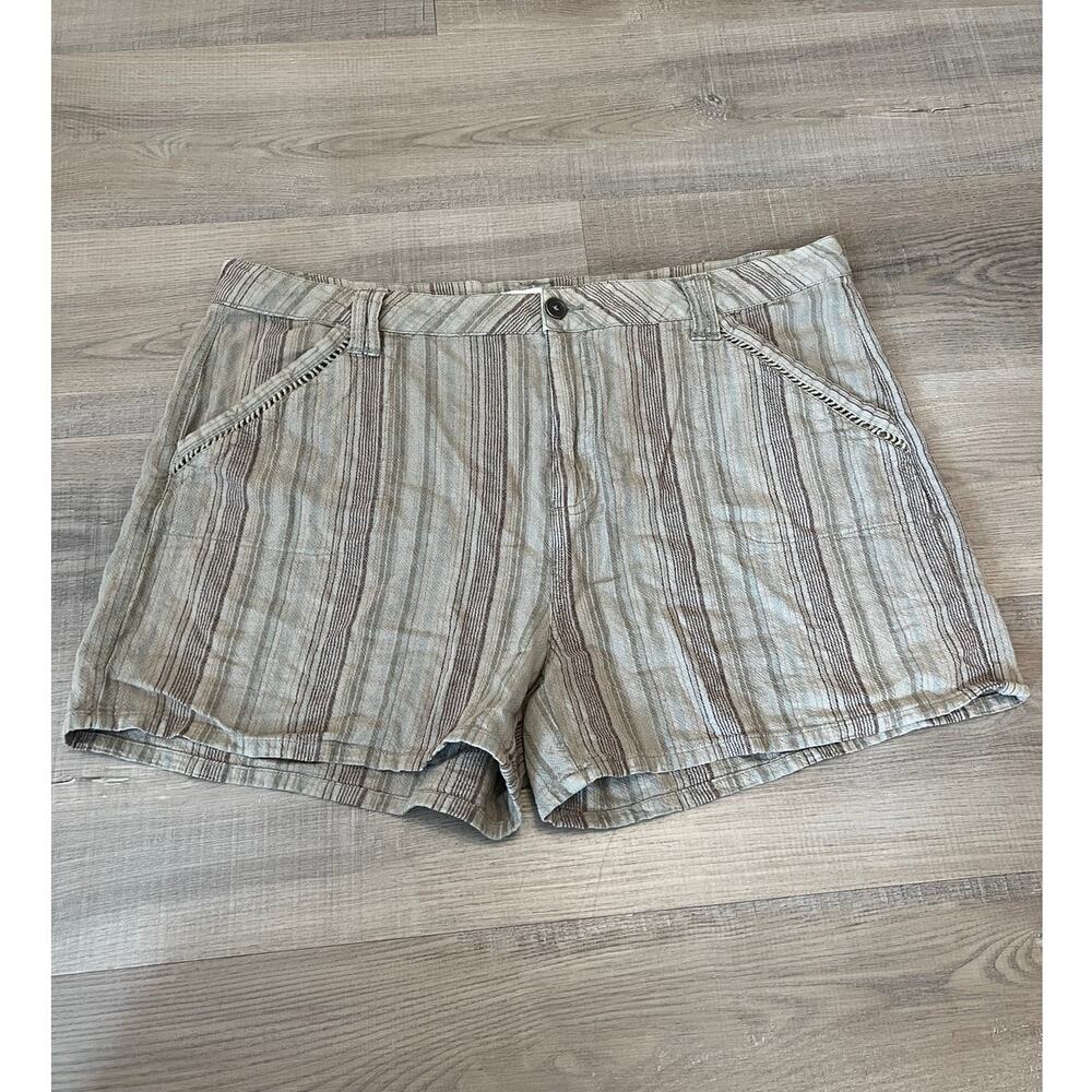 Green Striped Linen Blend Shorts w/ Pockets